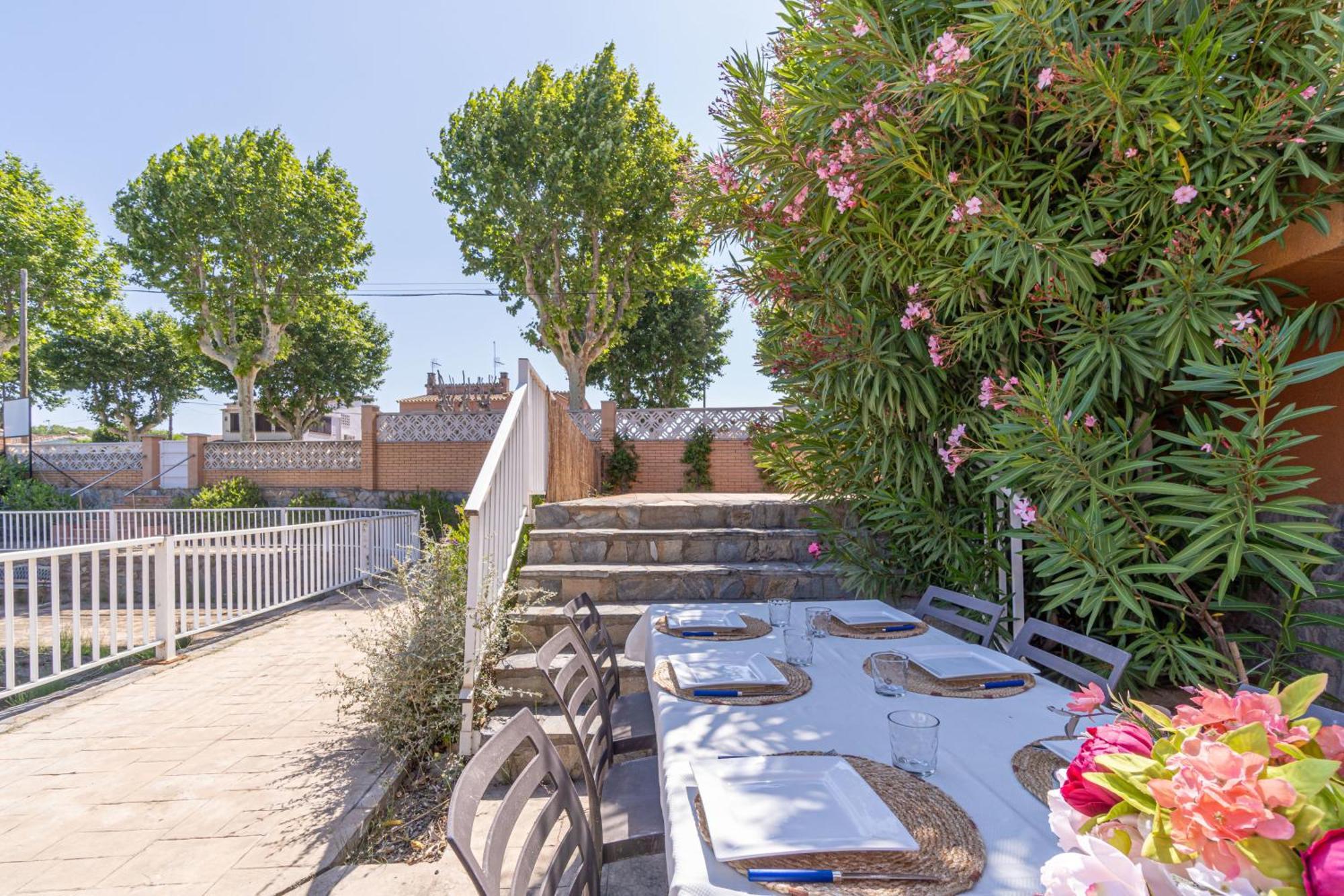 Jouvacations Villa Freser Empuriabrava Exterior foto